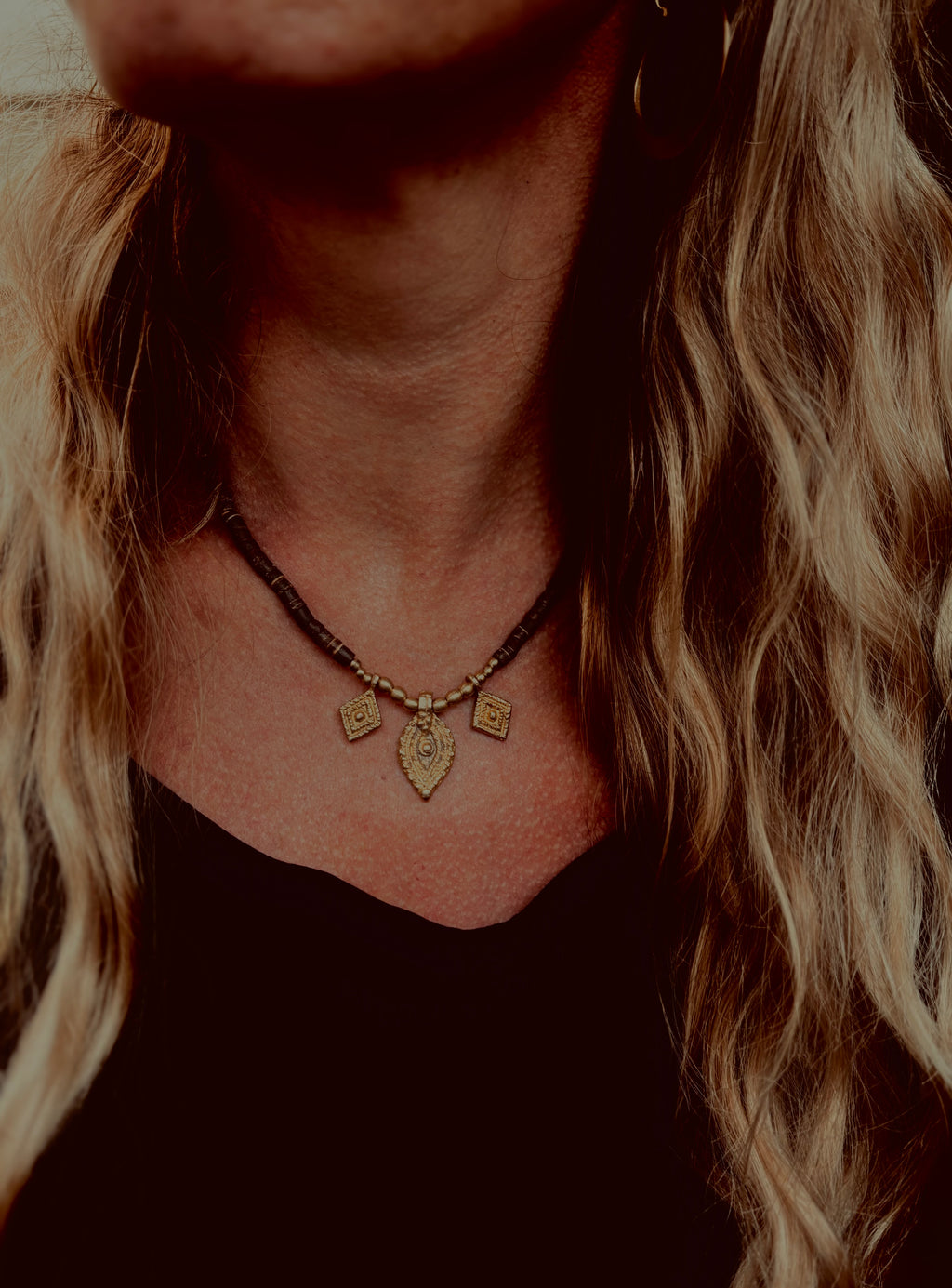 The brown Suraya necklace