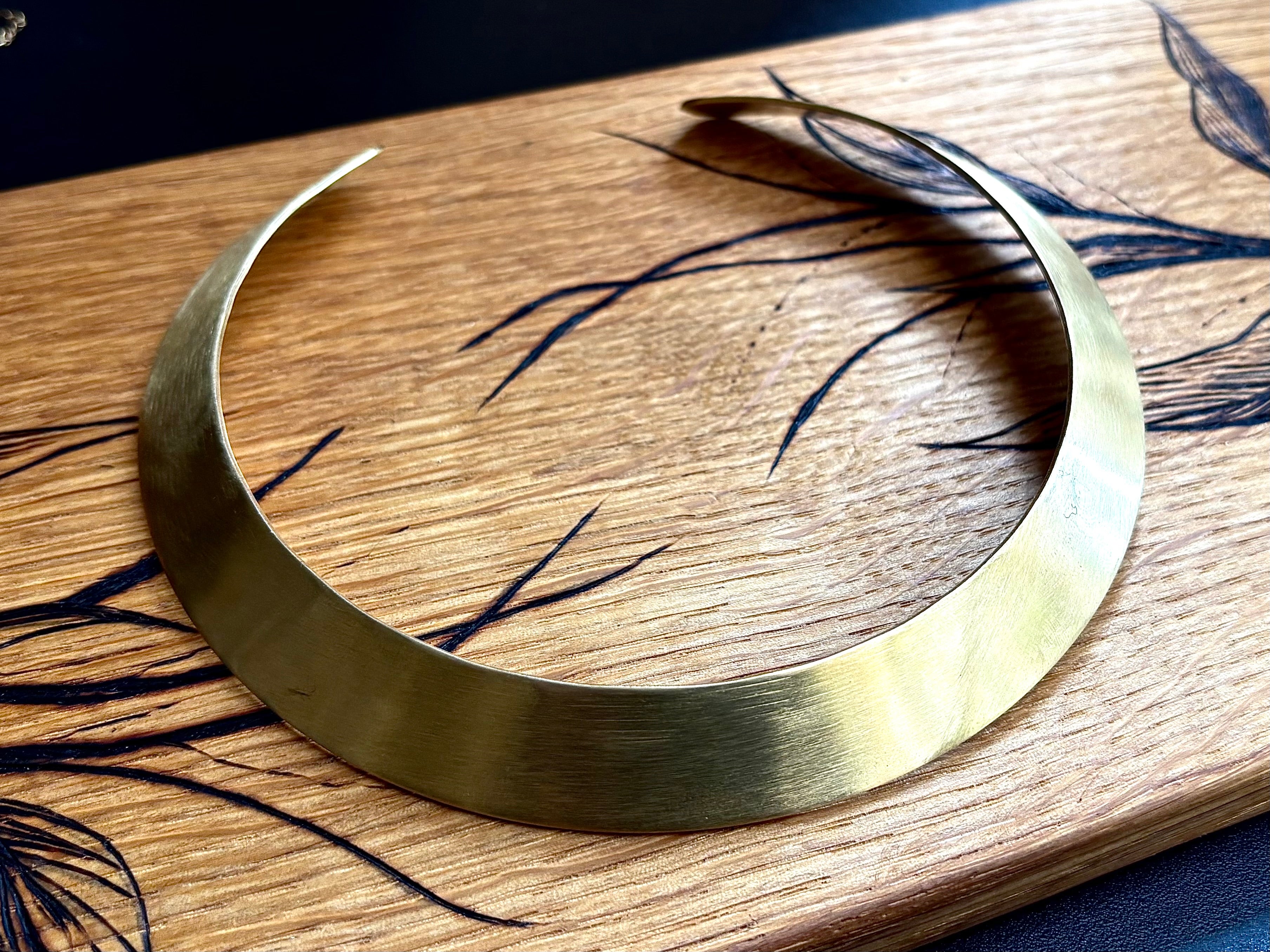 Zaya collar necklace