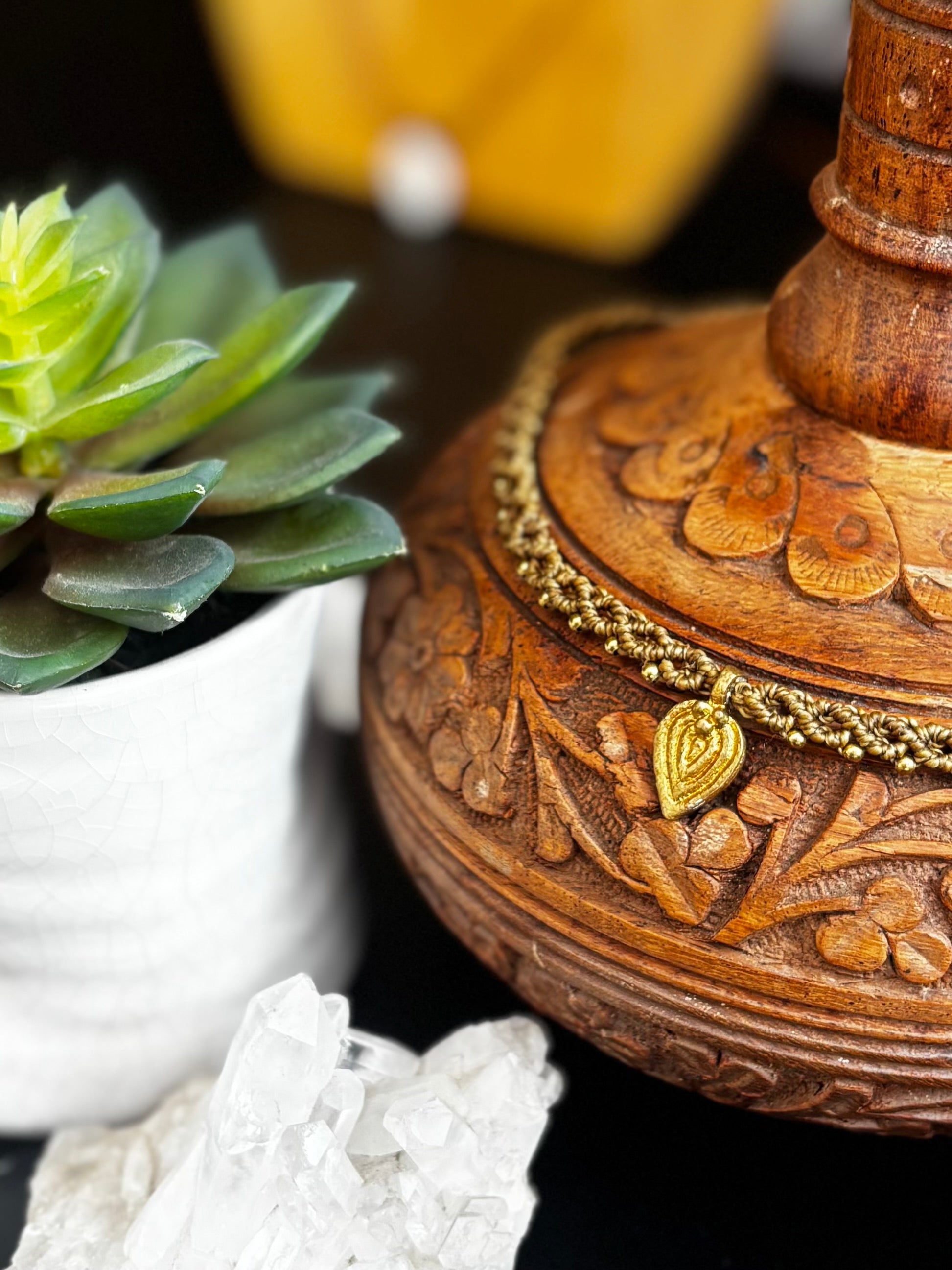 Olive choker necklace